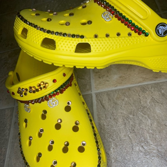 Custom Crocs - Picture 4 of 5